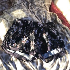 Unworn cute athleta shorts